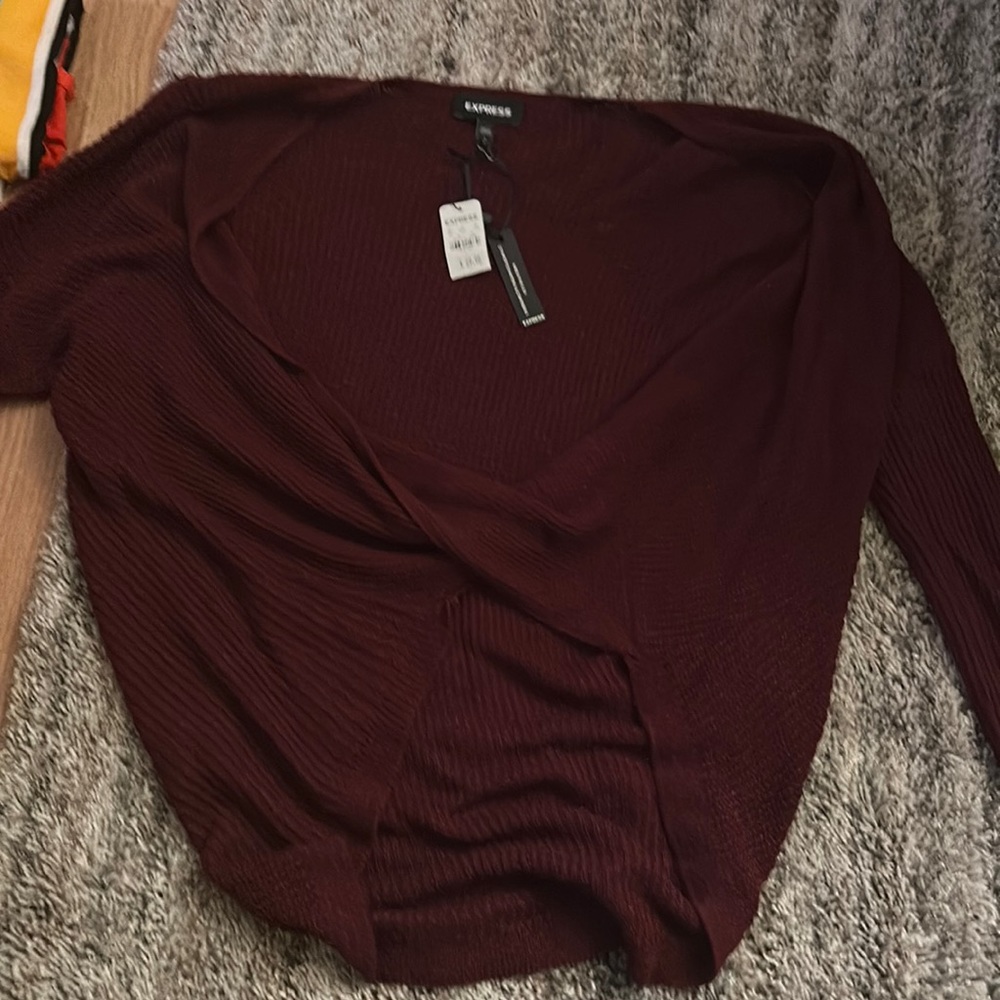 Women’s blouse maroon express